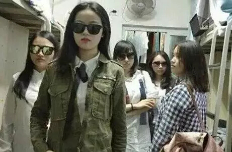 PCB廠資訊:《太陽的后裔》結局,揮淚告別腦公~ PCB廠資訊:《太陽的后裔》結局,揮淚告別腦公~