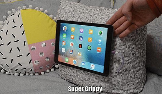 電路板廠(chǎng)資訊:有了這款很會(huì)“吸”的抱枕 再也不怕被平板呼臉啦